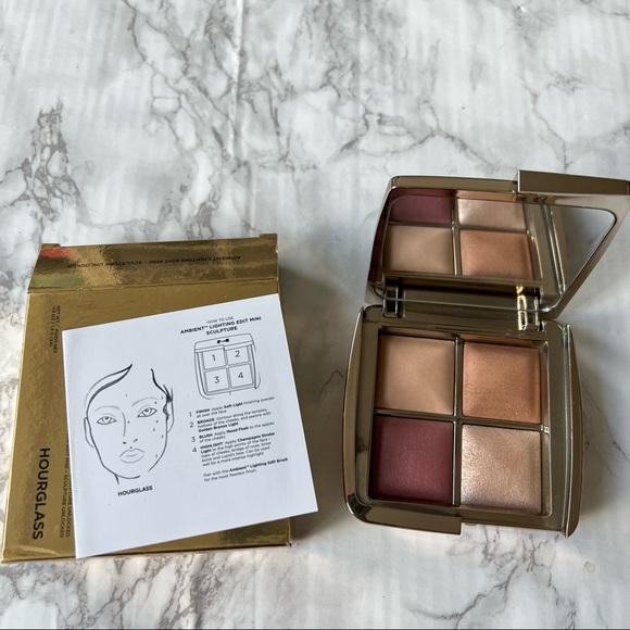 Hourglass Makeup Hourglass Ambient Lighting Edit Mini Sculpture